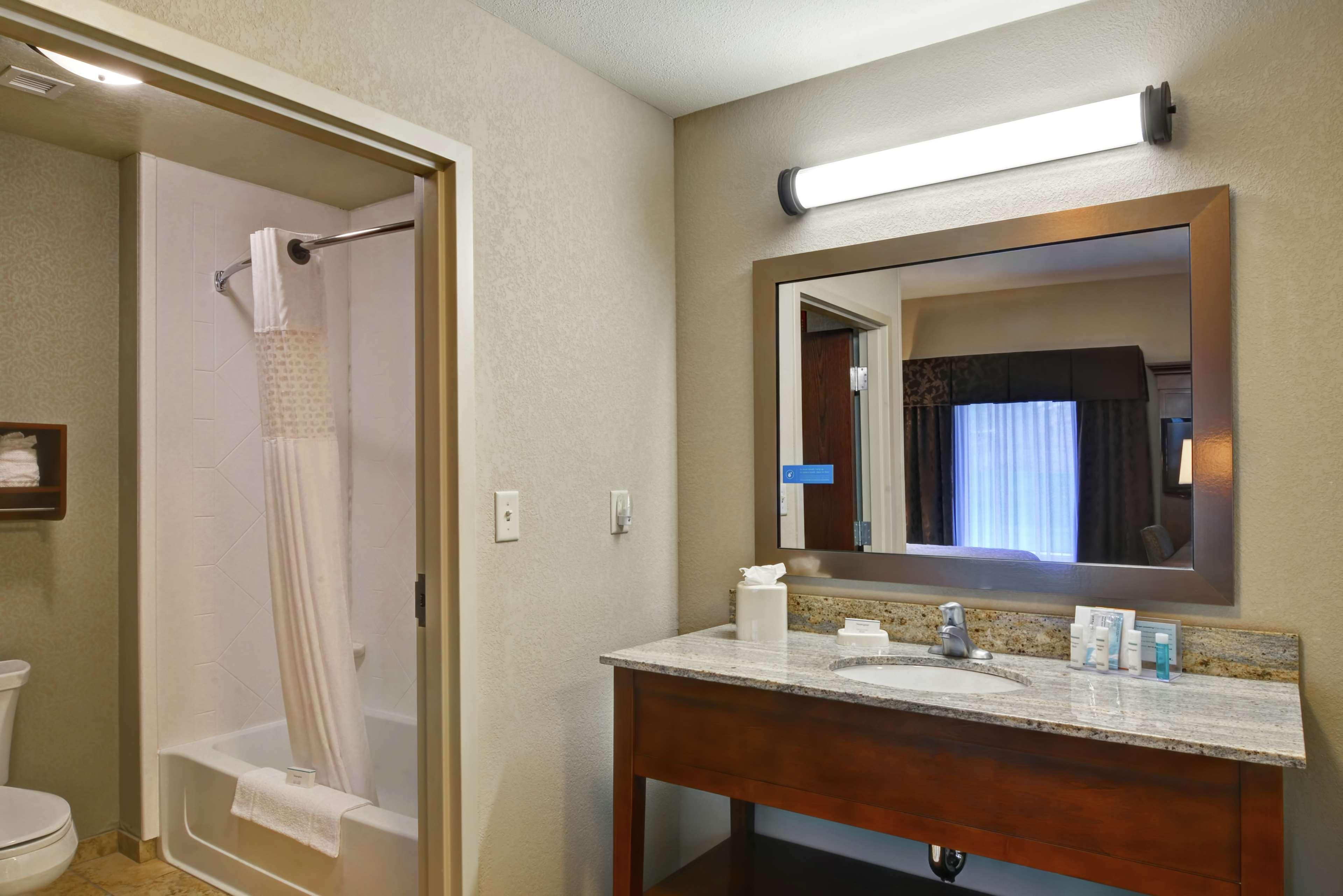 Hampton Inn And Suites New Hartford/Utica Eksteriør bilde